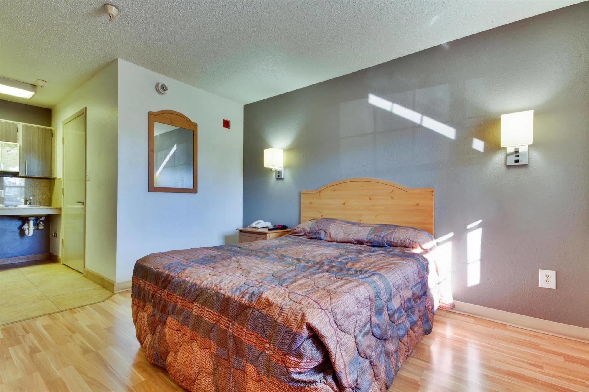 Studio 6-dallas, Tx - North - Richardson Hotel 2*